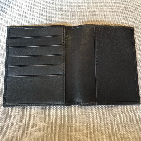 NWOT Black leather Passport holder with credit card and ID slots and pocket OS - Picture 3 of 5